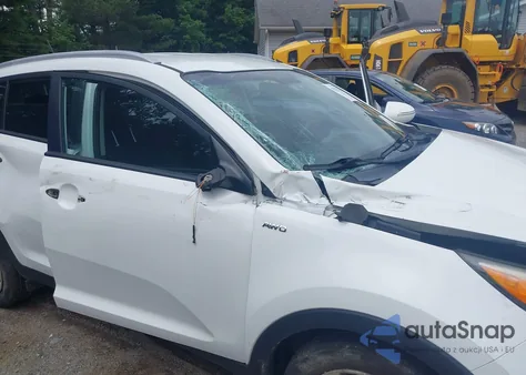 2015 Kia Sportage Lx z USA, uszkodzony, nr VIN KNDPBCAC0F7746323